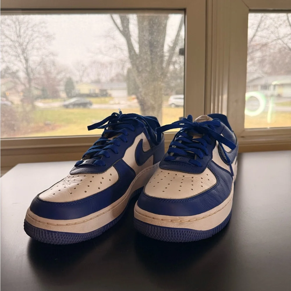Nike Women’s Air Force 1 Low Royal Blue and White - Picture 2 of 6